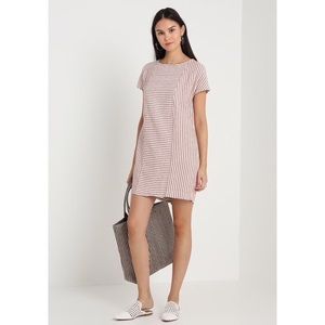 NWT Madewell Stripe-Play Button-Back Tee Dress
